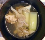 白ネギと舞茸の中華スープ